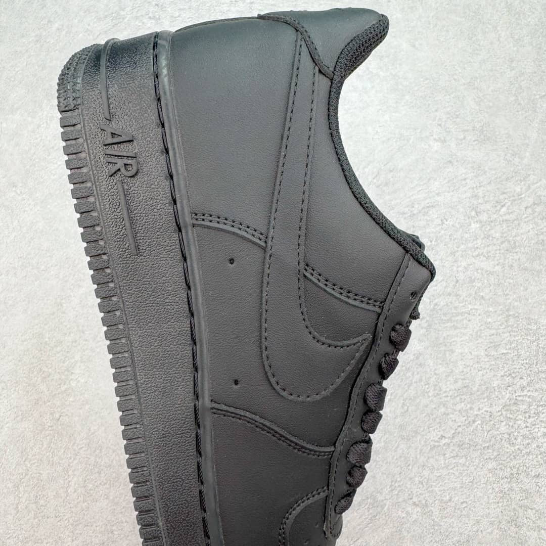 Nike Air Force 1 Black