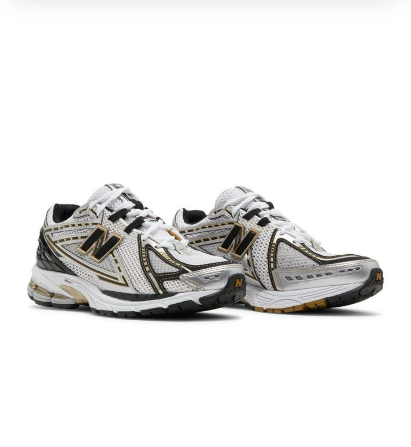 New Balance 1906R
White Metallic Gold