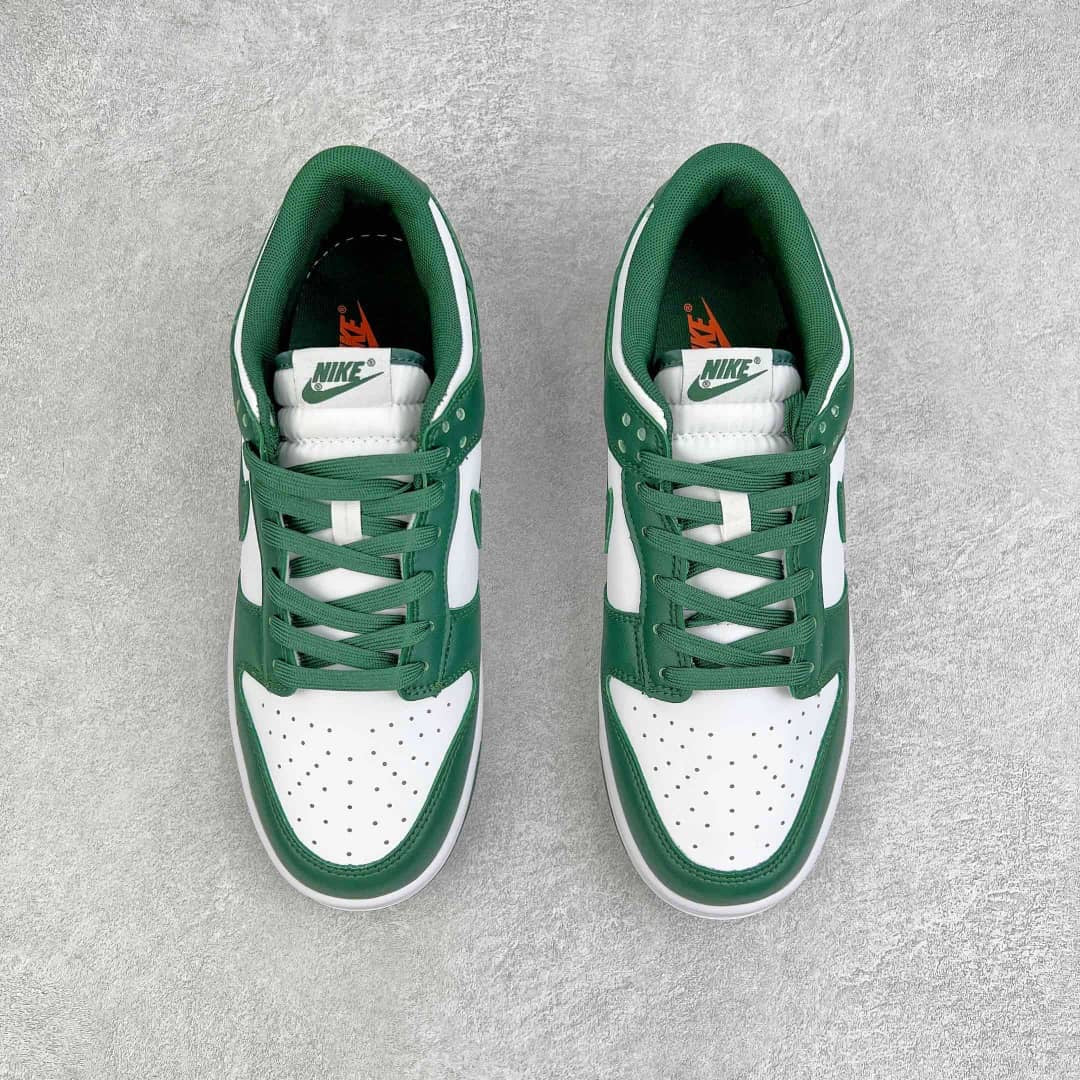 Nike Mens Dunk Low Retro Bttys