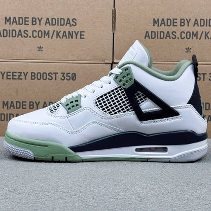 Jordan 4 Retro Seafoam