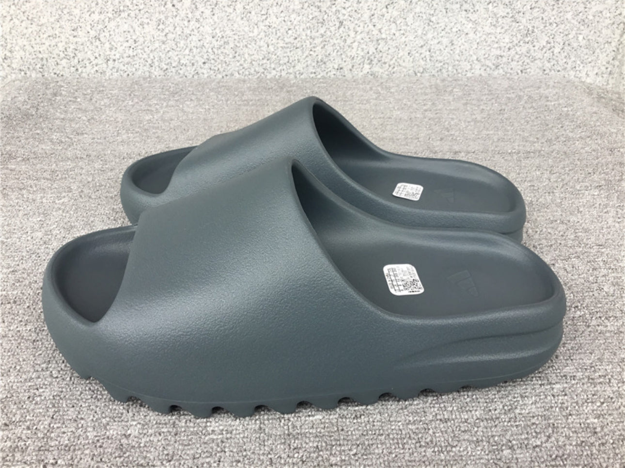 Adidas Yeezy Slide Onyx